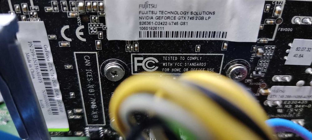 Fujitsu Esprimo D556 i5-6400 DDR4 4GB HDD 500GB