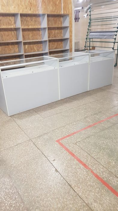 Продам вітрини в гарному стані