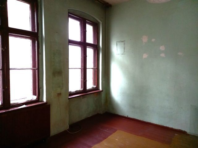 Mieszkanie 4 pokojowe w kamienicy na I pietrze, centrum, Słupsk