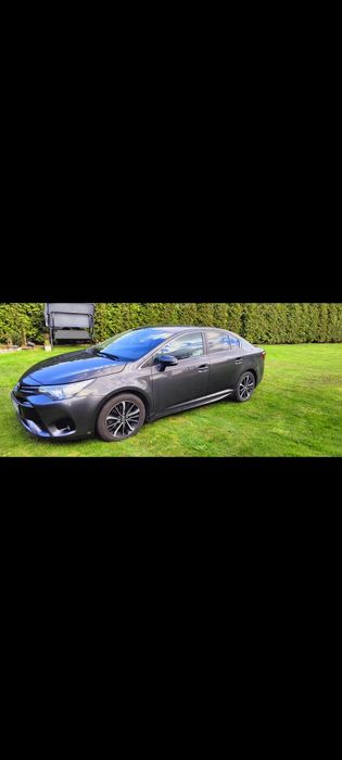 Toyota Avensis T27 Sedan