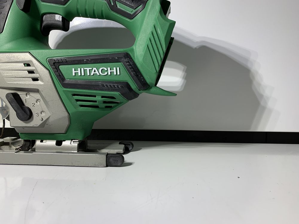 Аккумуляторный лобзик Hitachi CJ18DGL