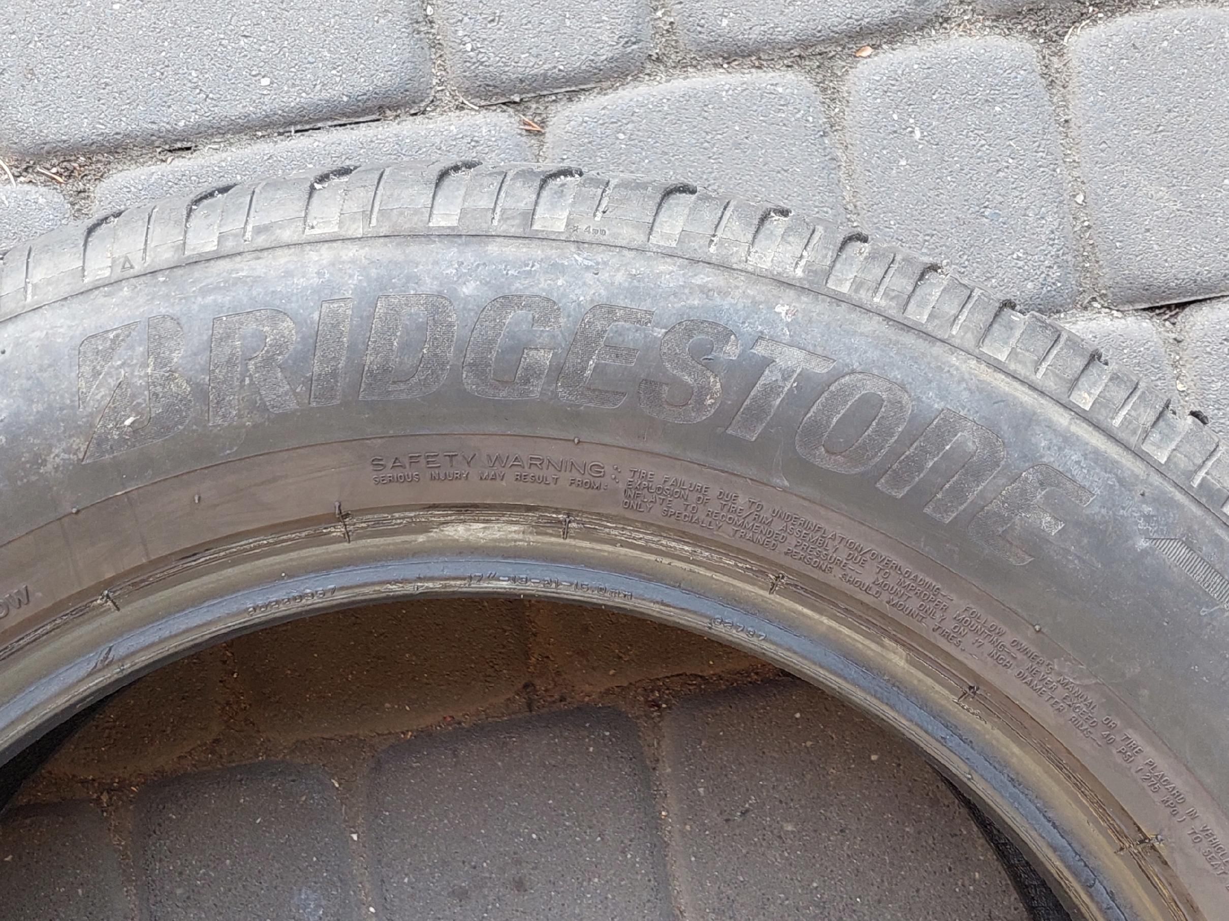 Opony Bridgestone Blizzak LM005 - 215/65/17