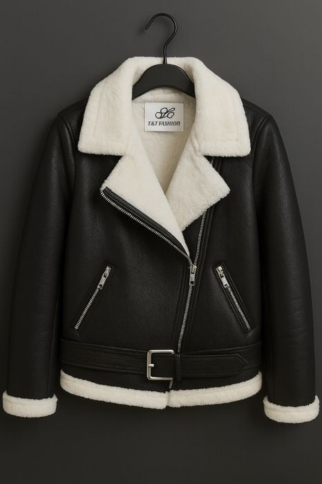 Продаю чорну дублянку-косуху.Стан Ідеальний.продаю,бо не ношу.