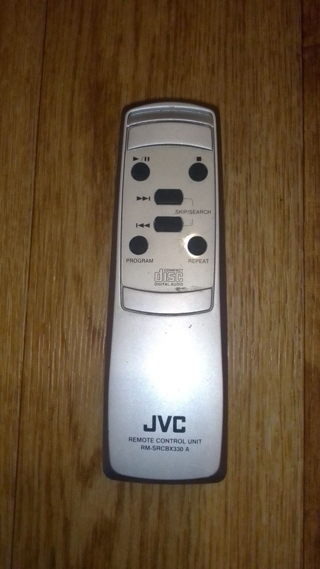 Продам магнитофон JVC с FM и AM радио