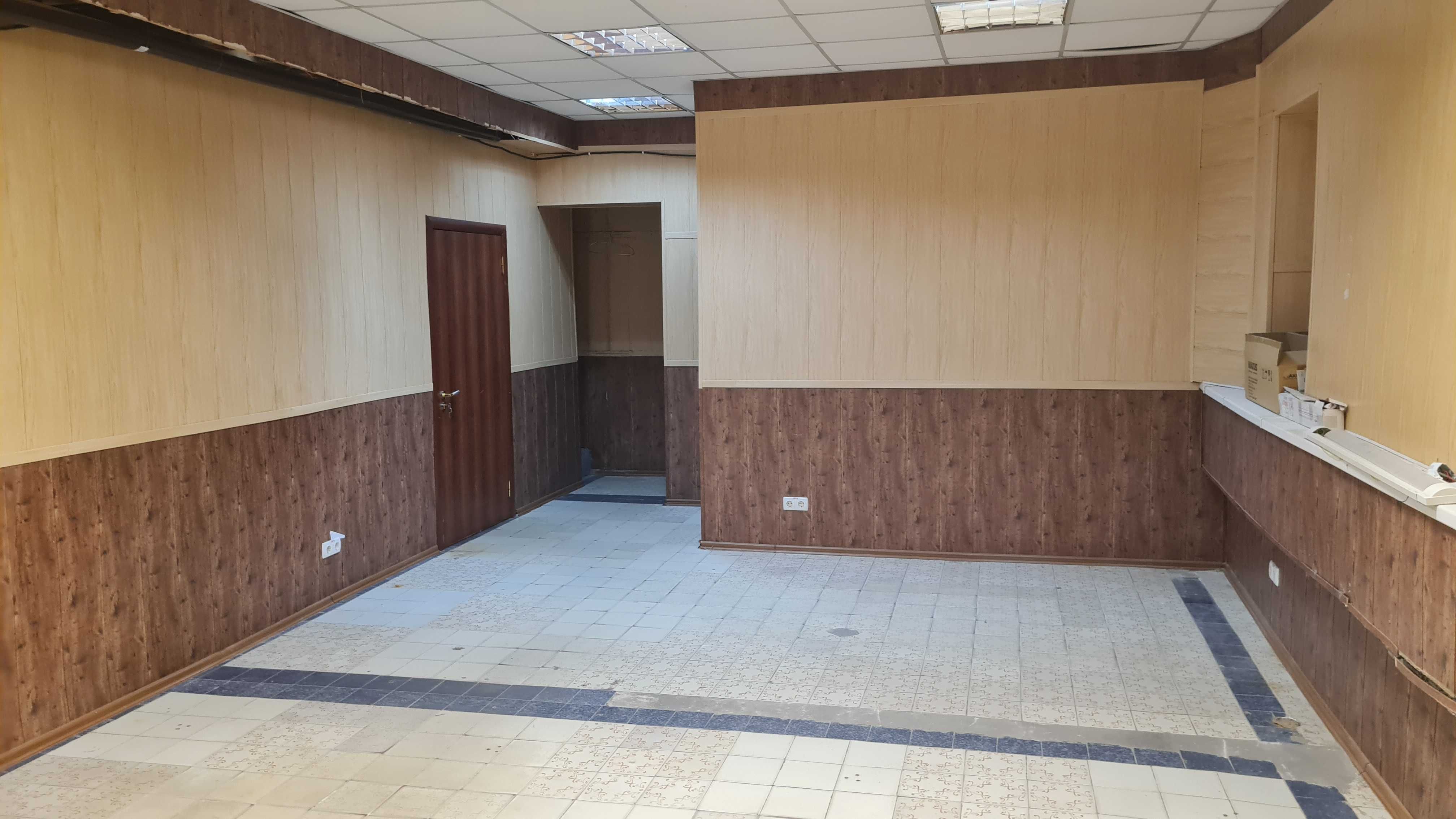 Аренда БЕЗОПАСНОГО офиса 100м в цоколе в Центре