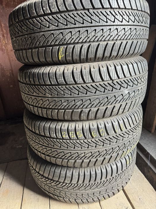 255 60 R18 Good Year комплект зима 4шт