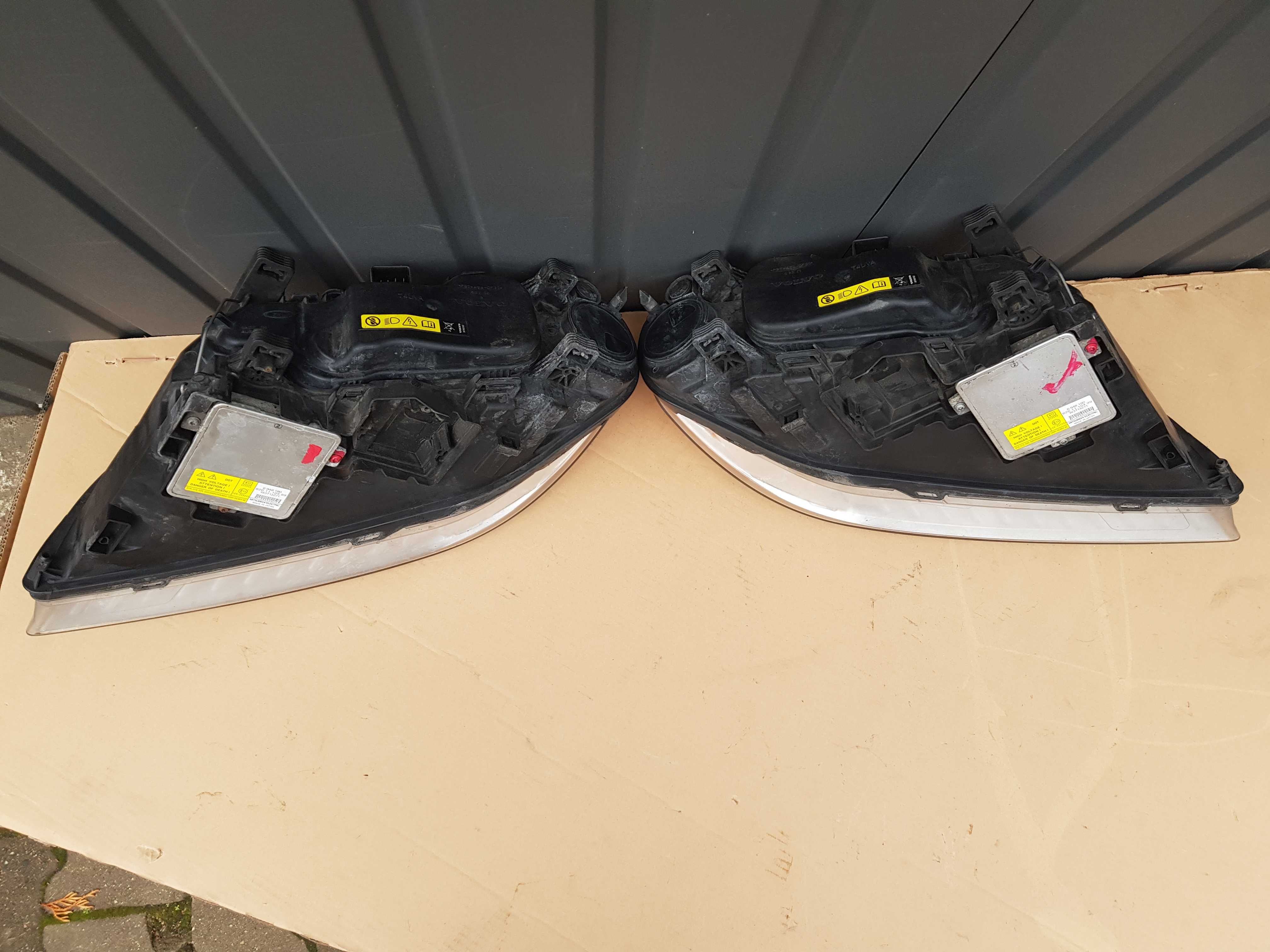 VOLVO S80 V70 XC70 Lampy Przód Xenon EUROPA Komplet Kompletne