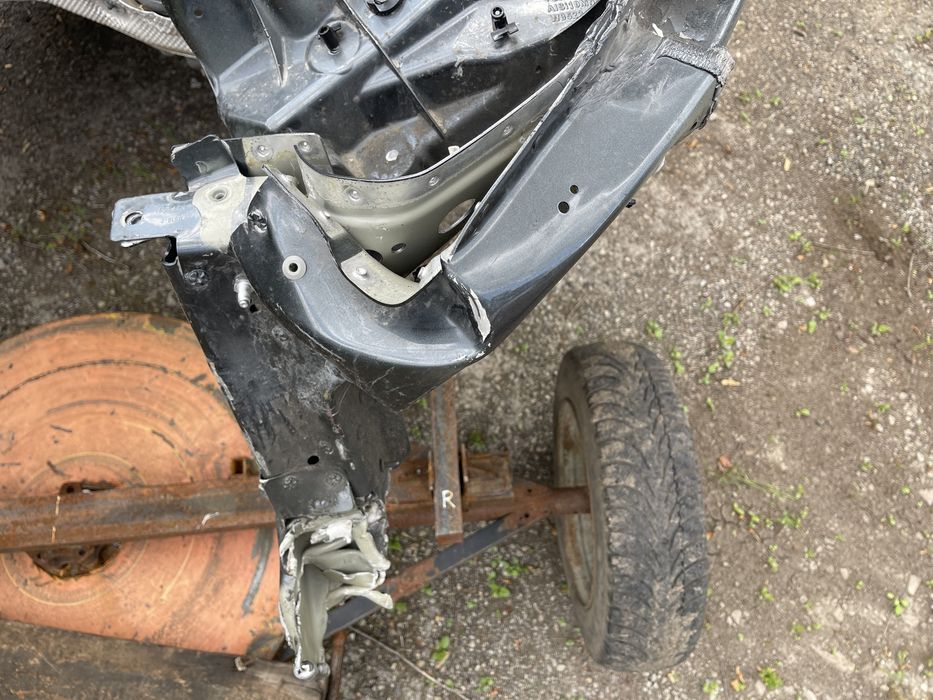 Чверть передня ліва AUDI Q8 4M 2018-2022