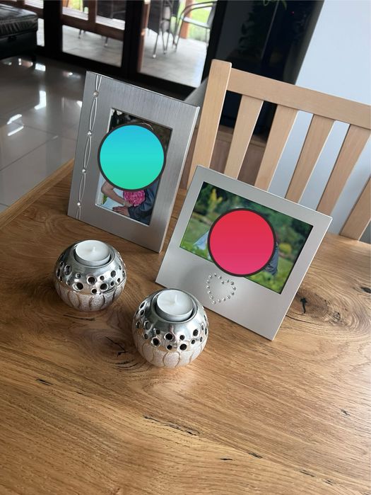 Dekoracje dwie ramki i dwa swieczniki srebro