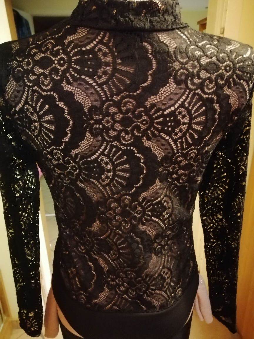 Czarne body z metka rozm M