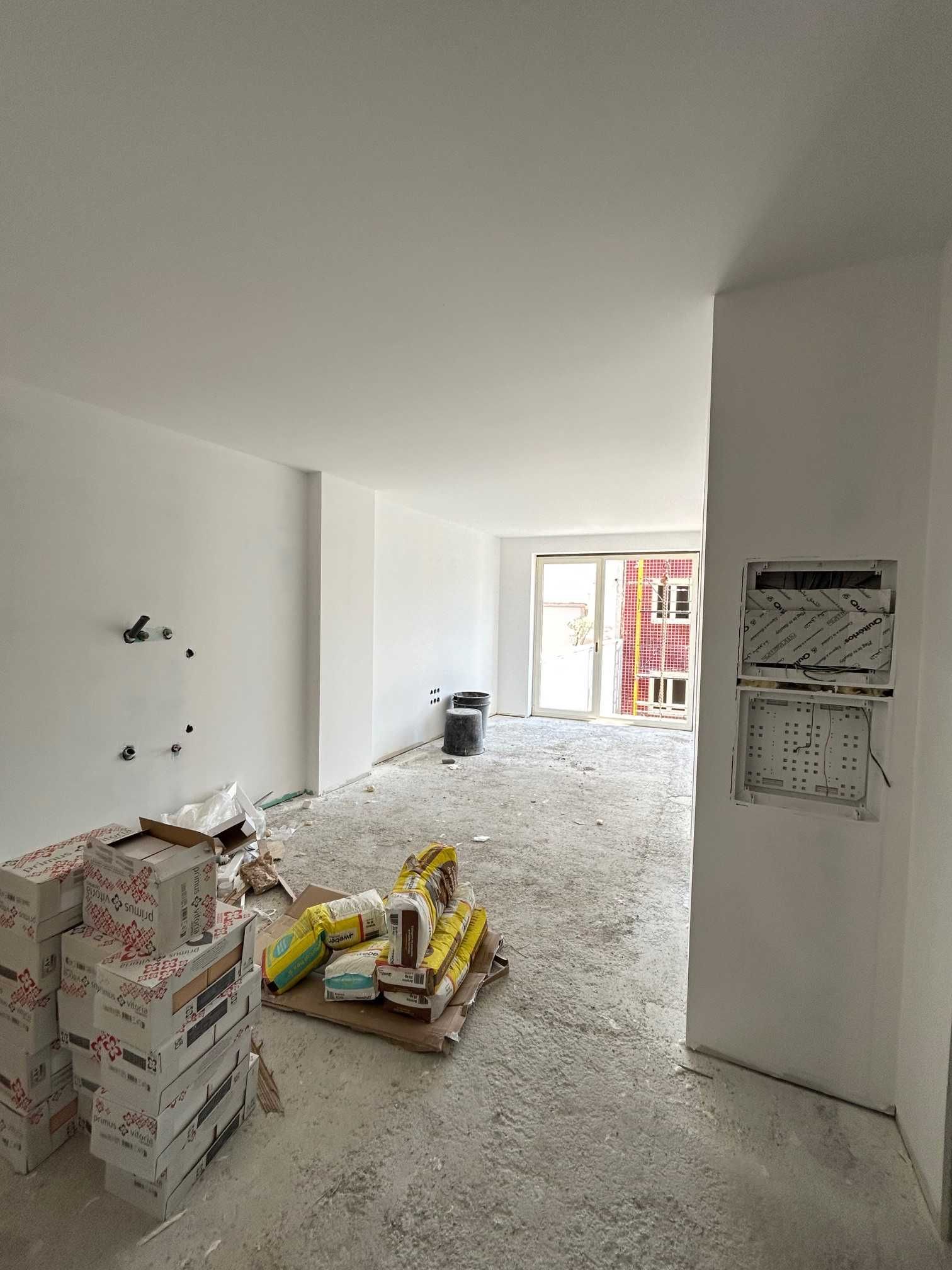 VENDE-SE T1 NOVO c/Cozinha Equipada e Varanda no Centro Braga,Portugal