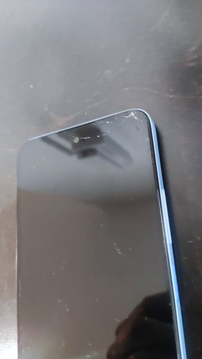 Vendo Redmi 12 - c/ garantia - c/ vidro partido de resto impecável