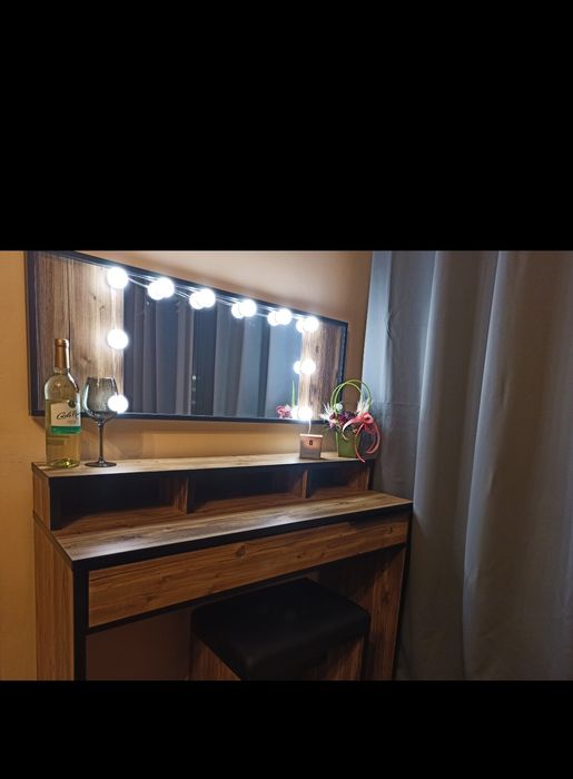 Toaletka JABIM z dodatkowym oświetleniem