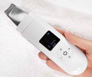 Oriflame Urządzenie do ultrasonicznego peelingu kawitacyjnego