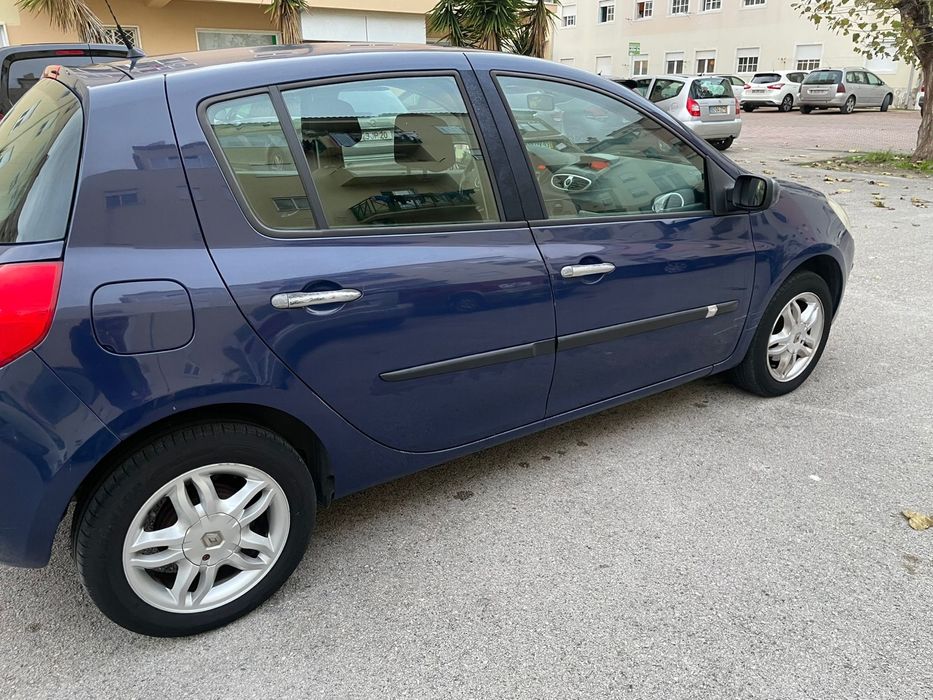 Renault clio 1.2 impecavel motor