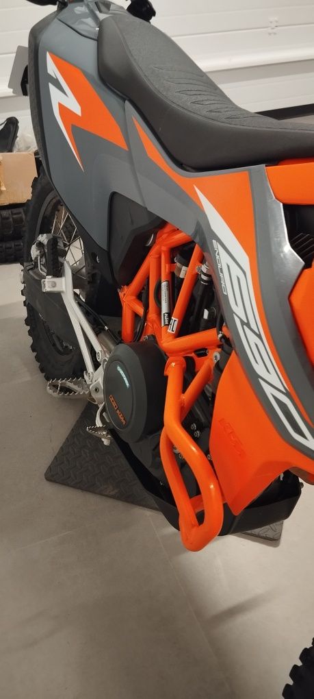 KTM 690 Enduro R 2023