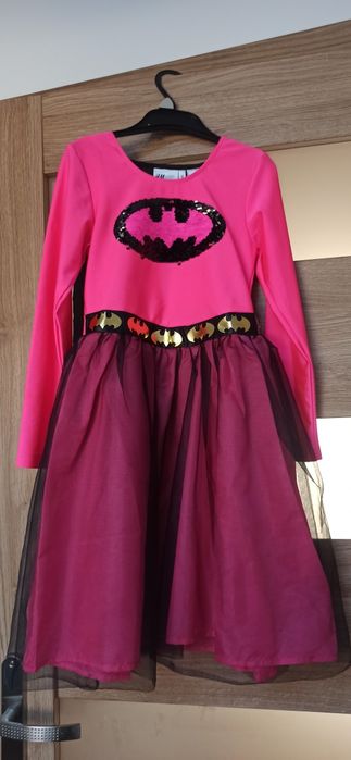 Strój Batmanki r.122-128, 6-8 lat