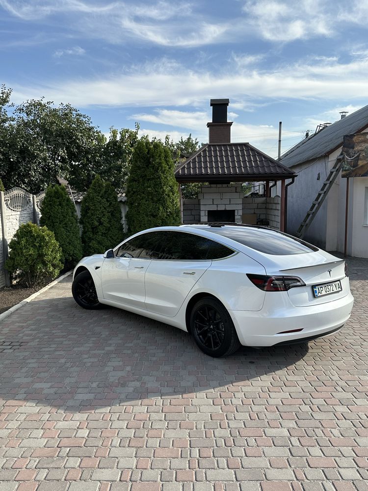 Tesla model 3+ 55 kw