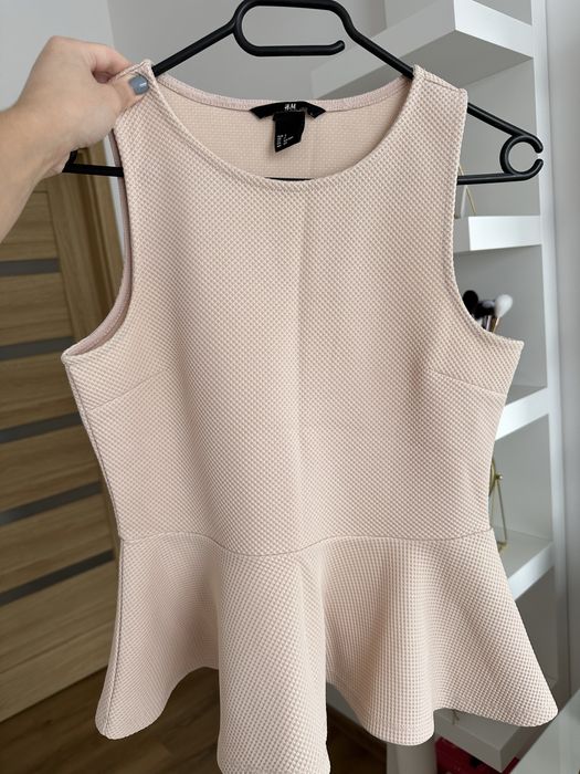 Top z baskinką H&M S