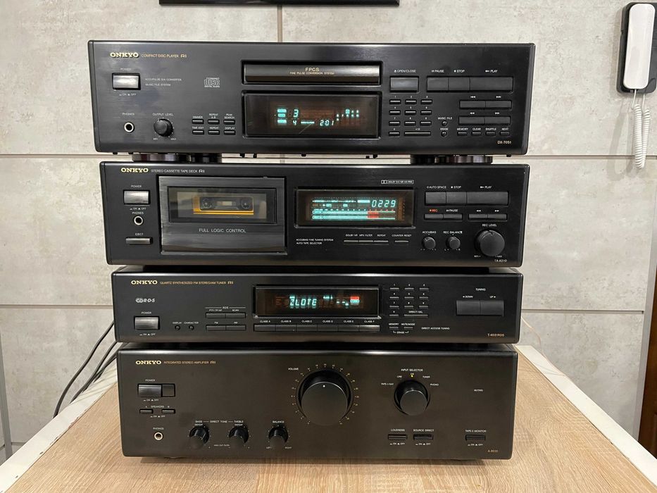 Wieża ONKYO sprawna zadbana Zapraszam