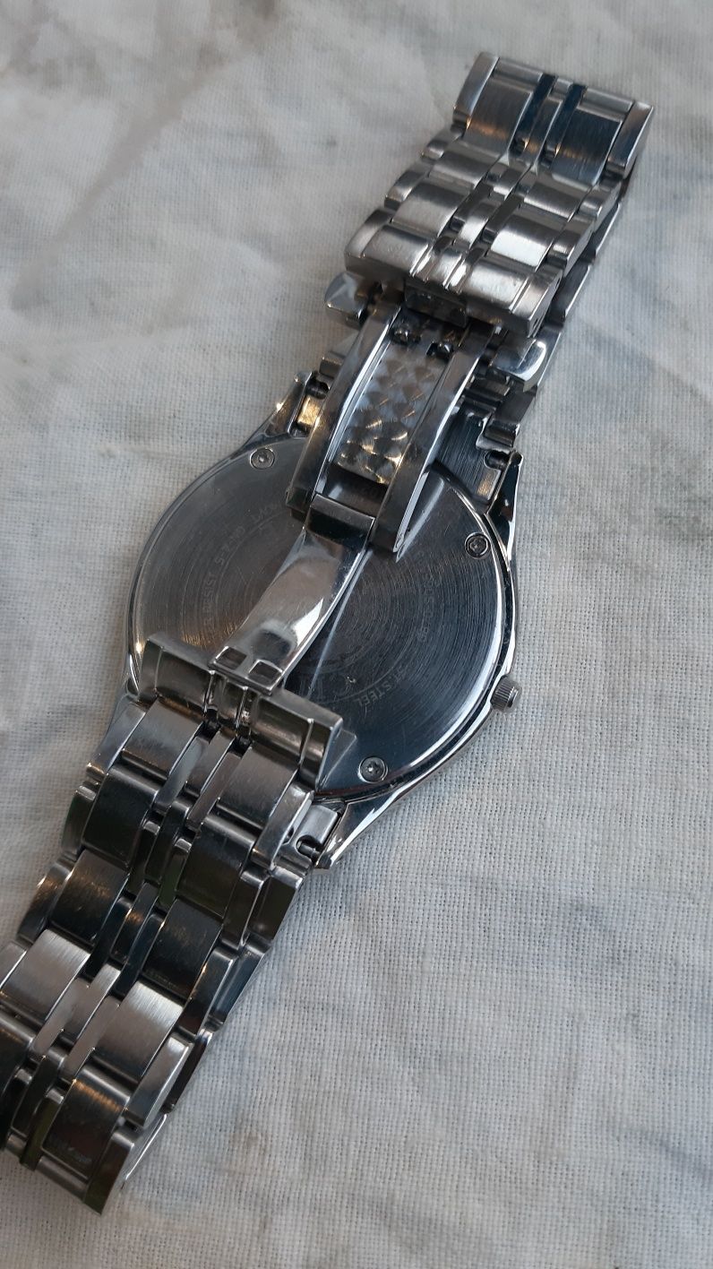 Citizen Eco Drive ультратонкі