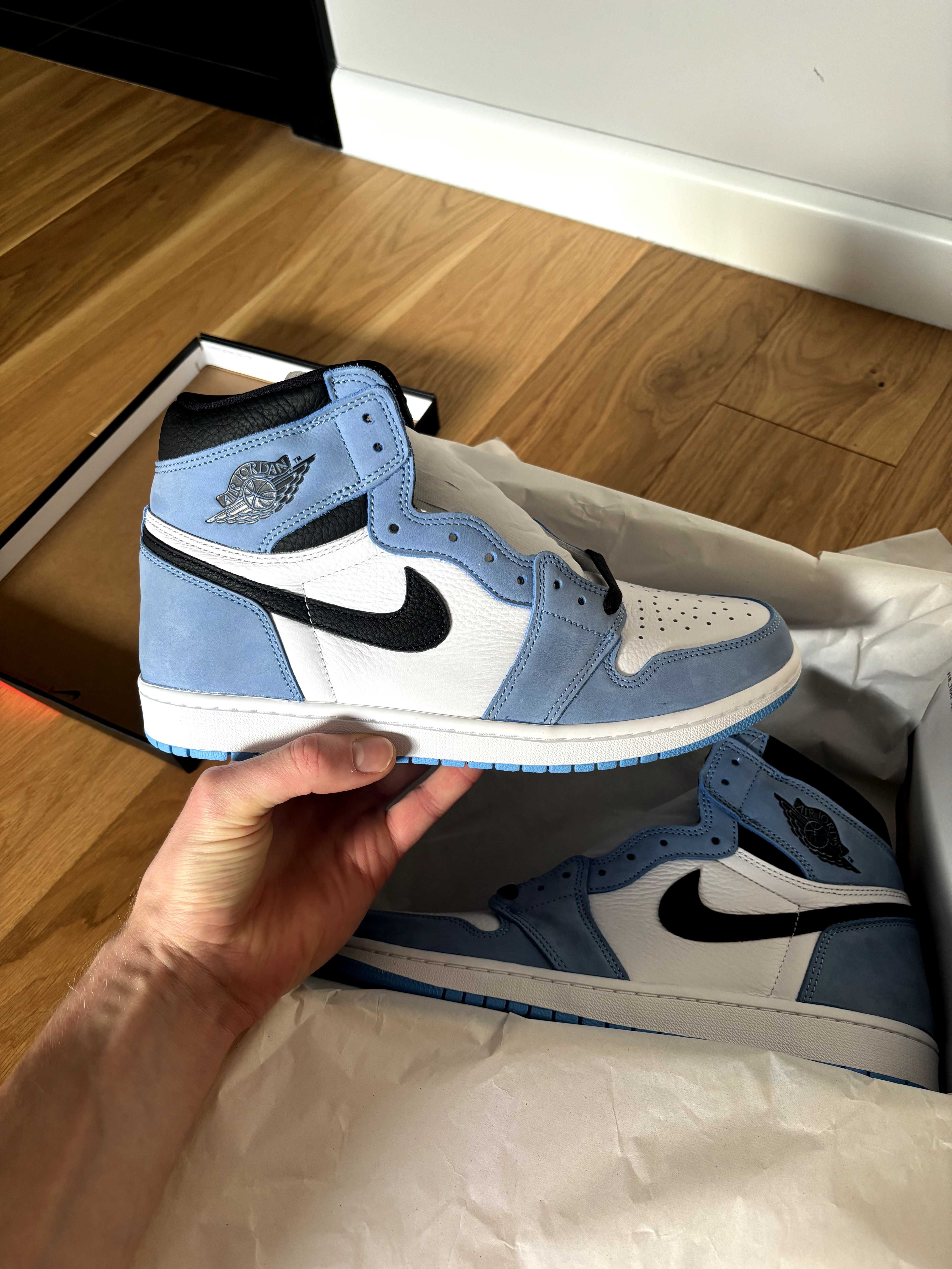 Air Jordan Retro 1 University Blue