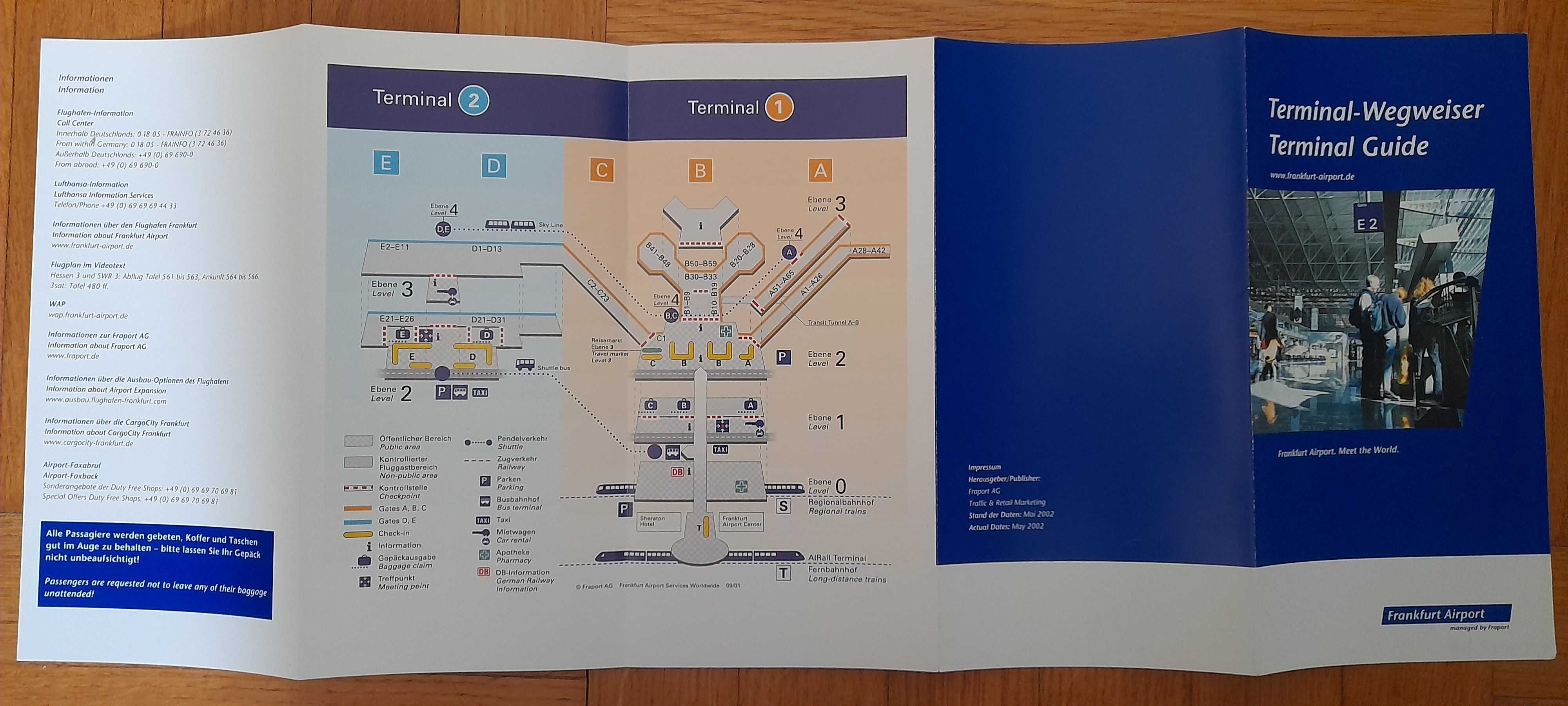 Folder/ przewodnik Frankfurt Airport Terminal - dwujęzyczny, z 2002 r.