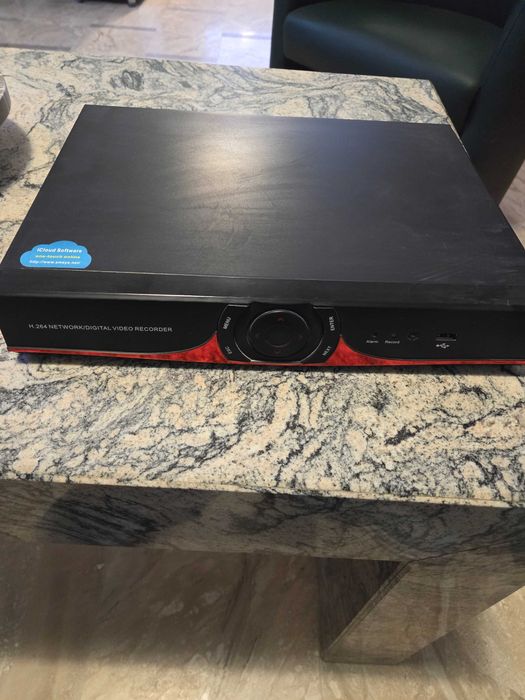 Rejestrator cyfrowy 16 kamer przemysłowych DVR5500EA