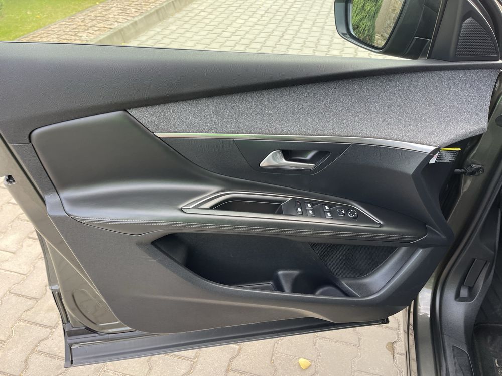 Peugeot 3008 Allure Avtomat