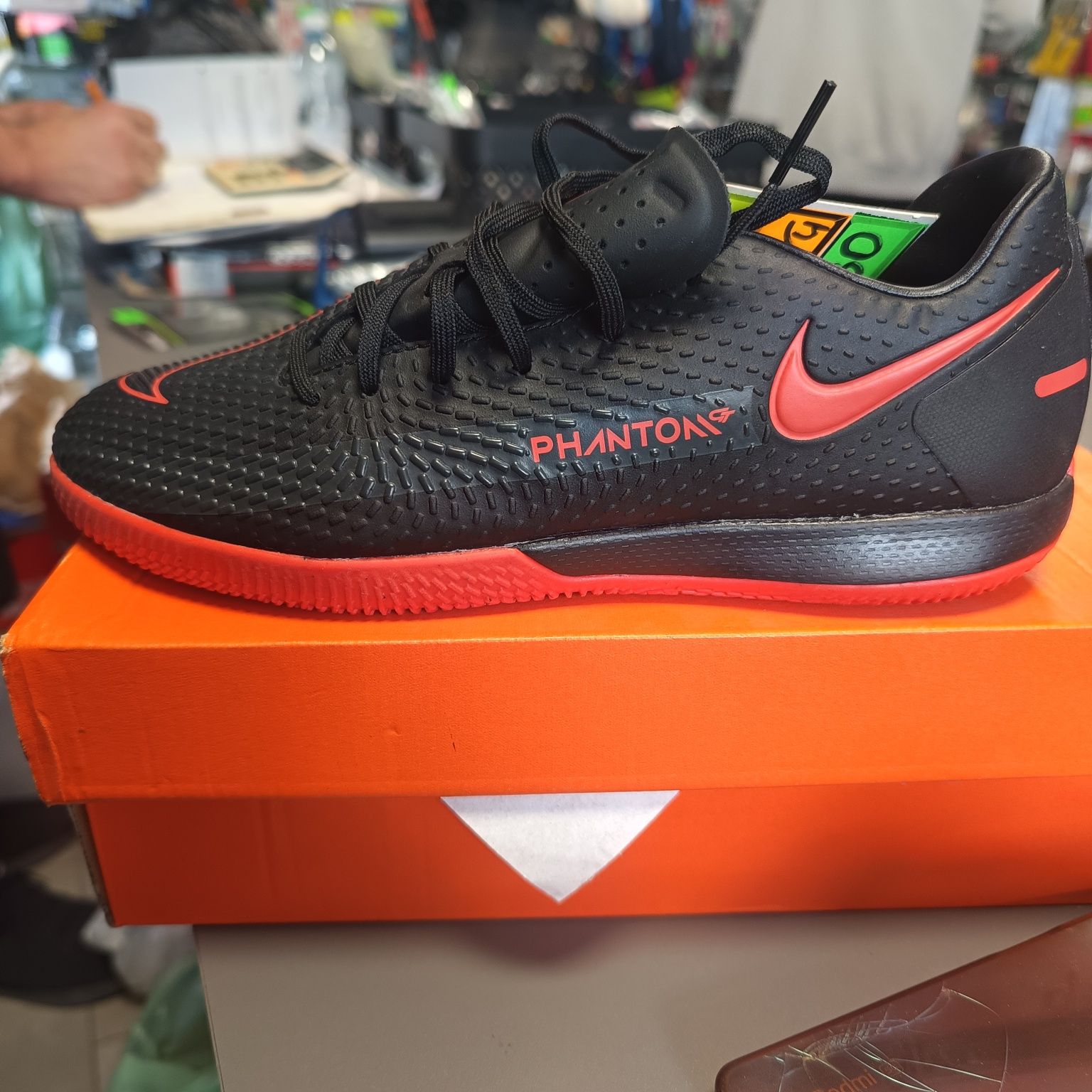 Buty Nike 39 halowe