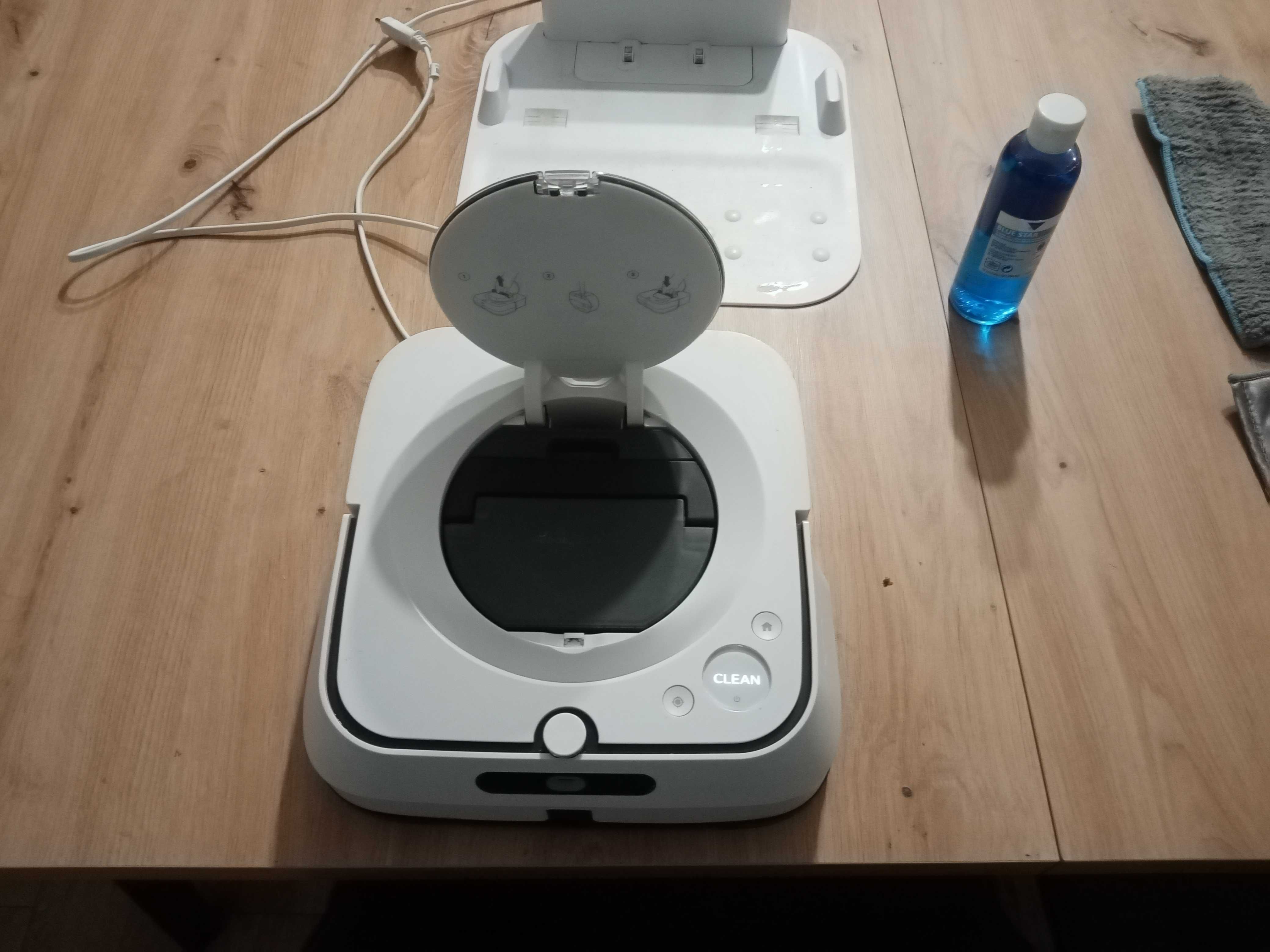 Robot Sprzątający Mopujący iRobot Braava Jet m6