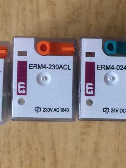 Реле ETI ERM4 24в 220в и выключатель концевой  МЕ8112 ACKO