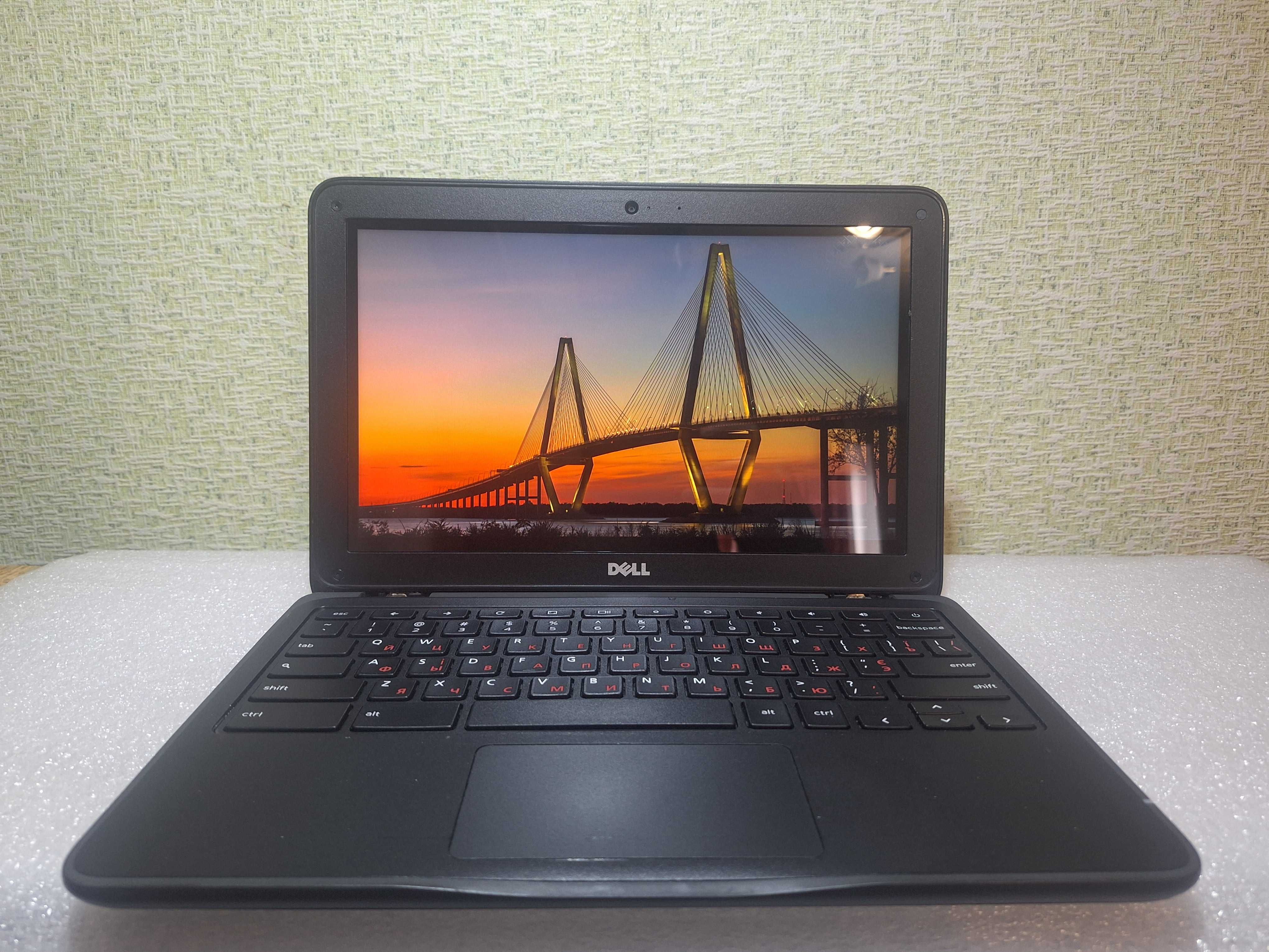 Ноутбук для школи DELL • Екран 29 см • Плеймаркет • 5 годин