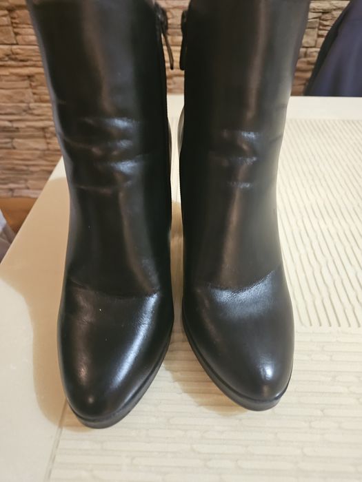 Осінні, весняні ботиночки.