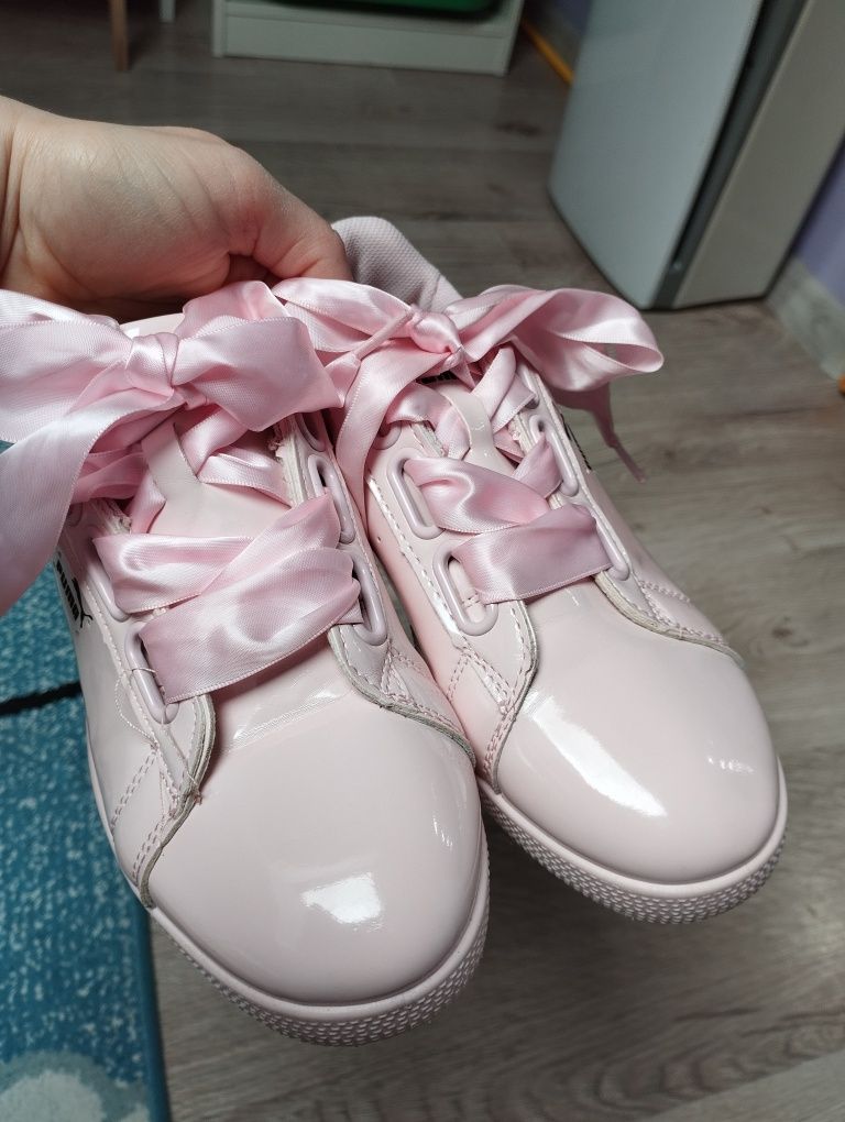 Buty/trampki różowe lakierowane