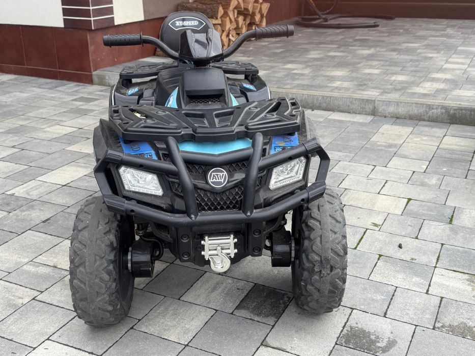 Дитячий електро-квадроцикл