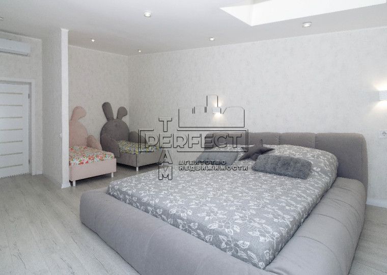 Продаж 3-к квартири Максимовича 24А