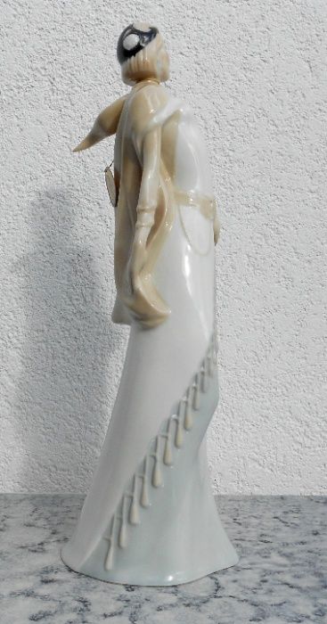Estatueta Royal Doulton – Carisma HN 3090