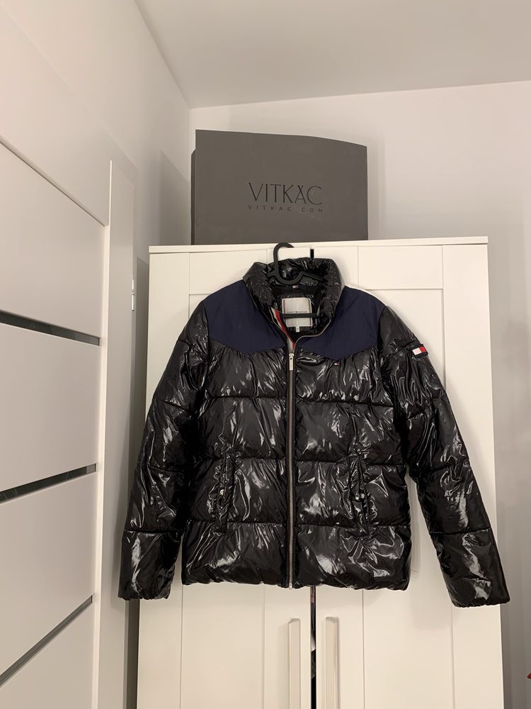 Kurtka damska Tommy Hilfiger świecąca