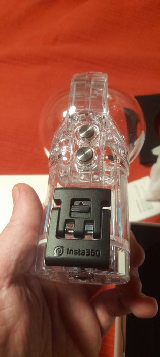 Bateria vertical Insta 360 one rs e 2 caixas estanques 360