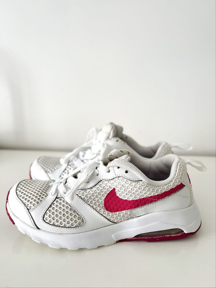 Кросівки Nike жіночі оригінал