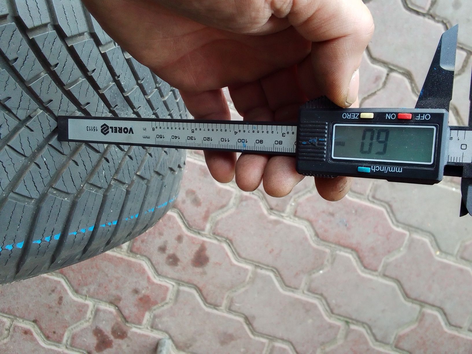 Opona zimowa 225/45r18 YOKOHAMA 2023r 6mm