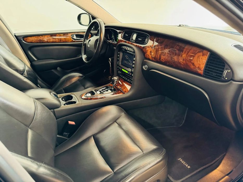 Jaguar XJR  - 4.2 - V8 supercharged