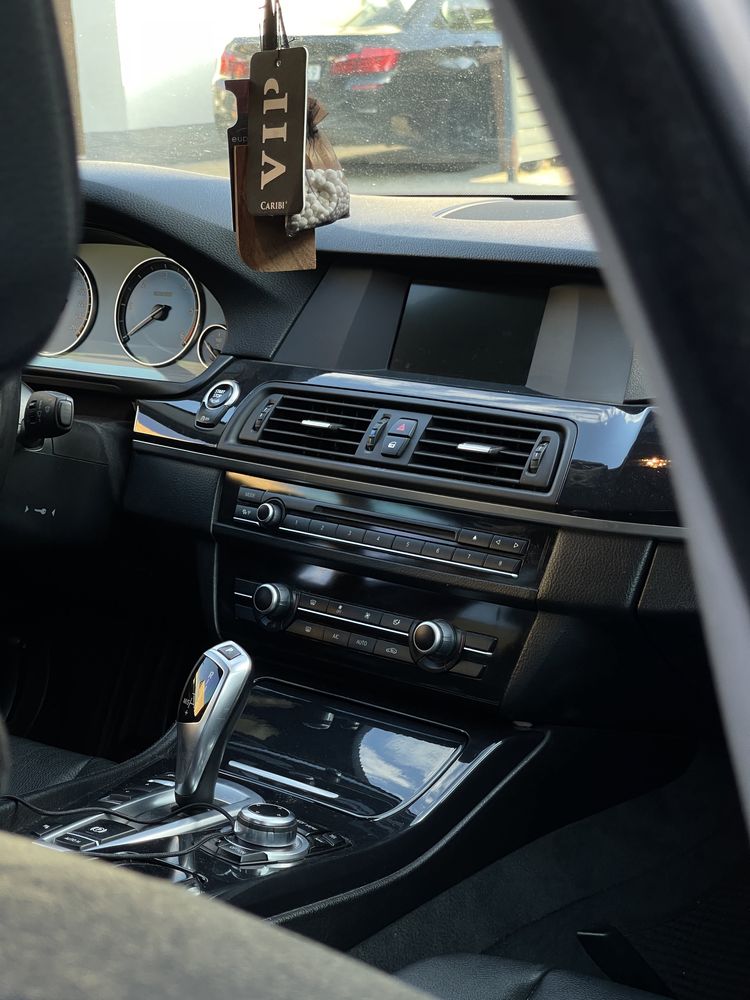 BMW F10, 520d, automat, 2012 rok