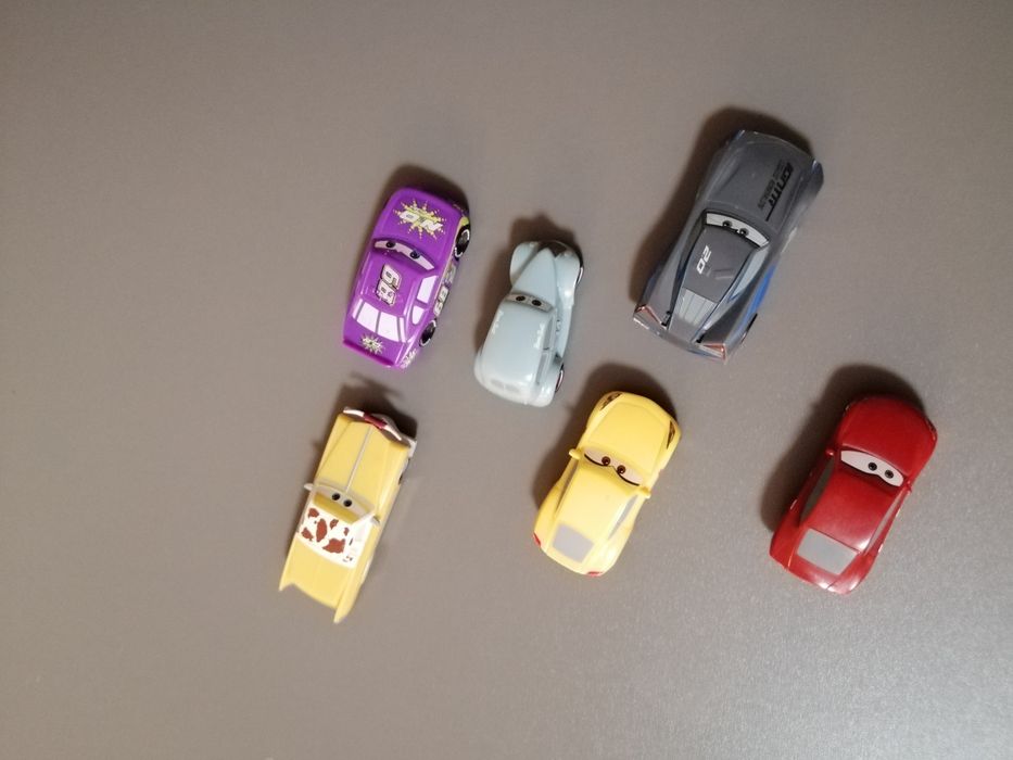 6 autek z filmu zygzak McQueen