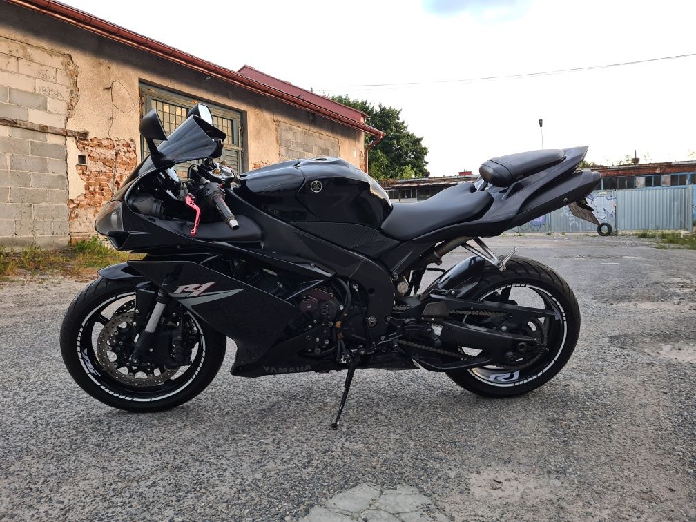 Yamaha R1 RN19 2007 niski przebieg nie RN12 RN09