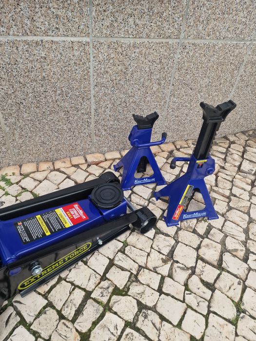 Conjunto de macaco e preguiças novos