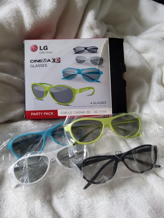 Okulary 3D zestaw 4 sztuk