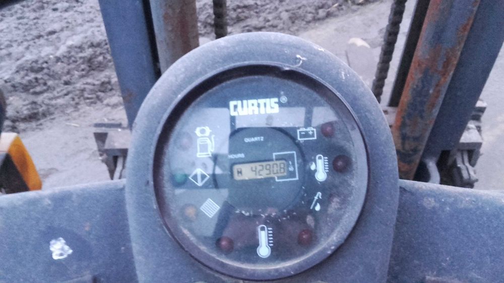 Widlak wózek widłowy linde tojota bułgar 3p