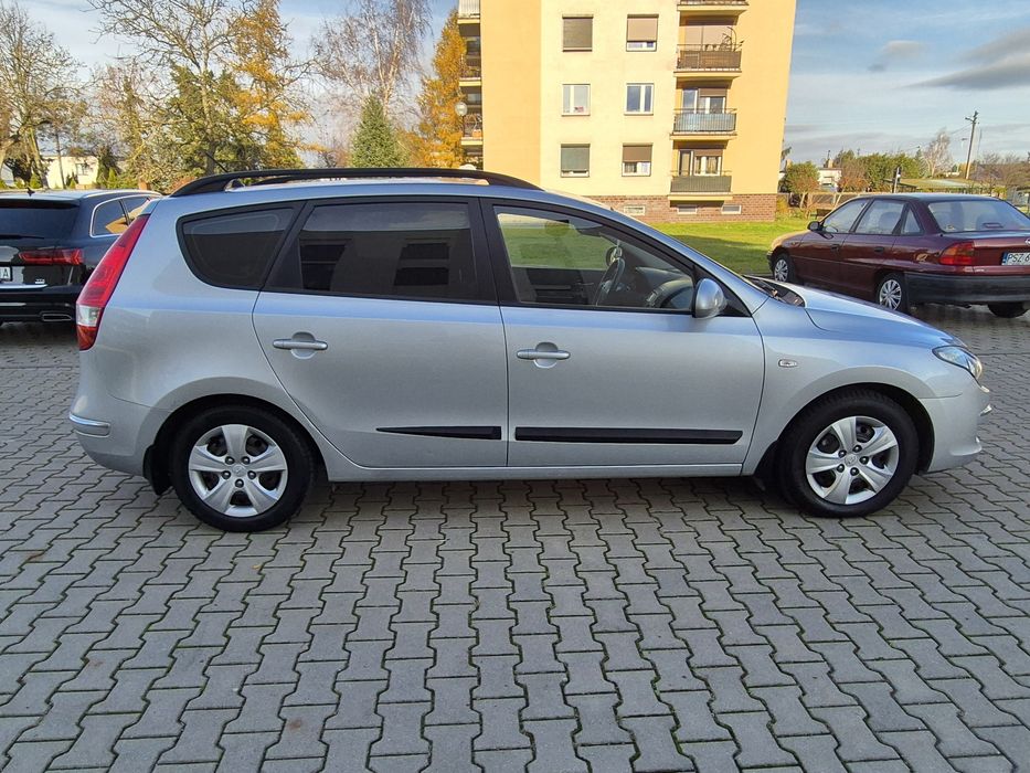 Hyunadi I30_ 1.6 Benzyna + Gaz_2010r._Zadbany